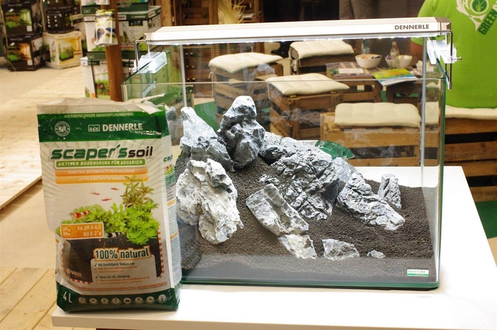 Dennerle Scaper‘s Soil - Питательный грунт для растительных аквариумов, зерно 1-4 мм, 4 л Den-4580 - фото 18856