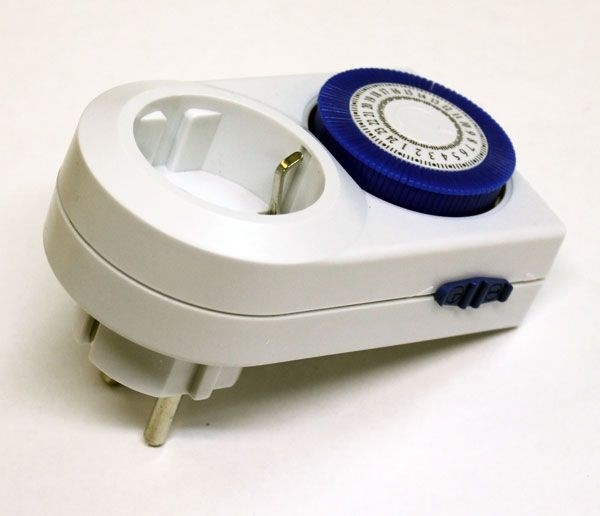 Robiton - таймер суточный электромеханический с заземлением ME-01 - фото 20672