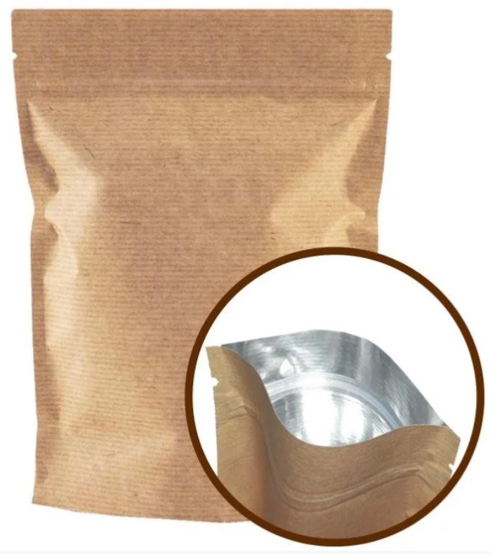 Корм упакован в герметичный, запаянный пакет с фольгой внутри, что позволяет сохранить корм в первозданном виде.