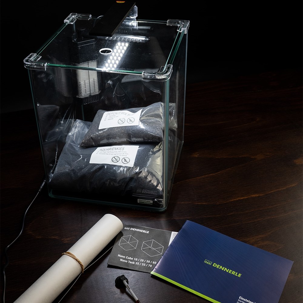 Dennerle Nano Cube Complete 20 литров (в комплекте фильтр, светильник Chihiros C 251, питательная подложка , кварцевый грунт и термометр), передние углы скруглённые (передняя и боковые стенки из единого стекла) Den-3307 - фото 28921
