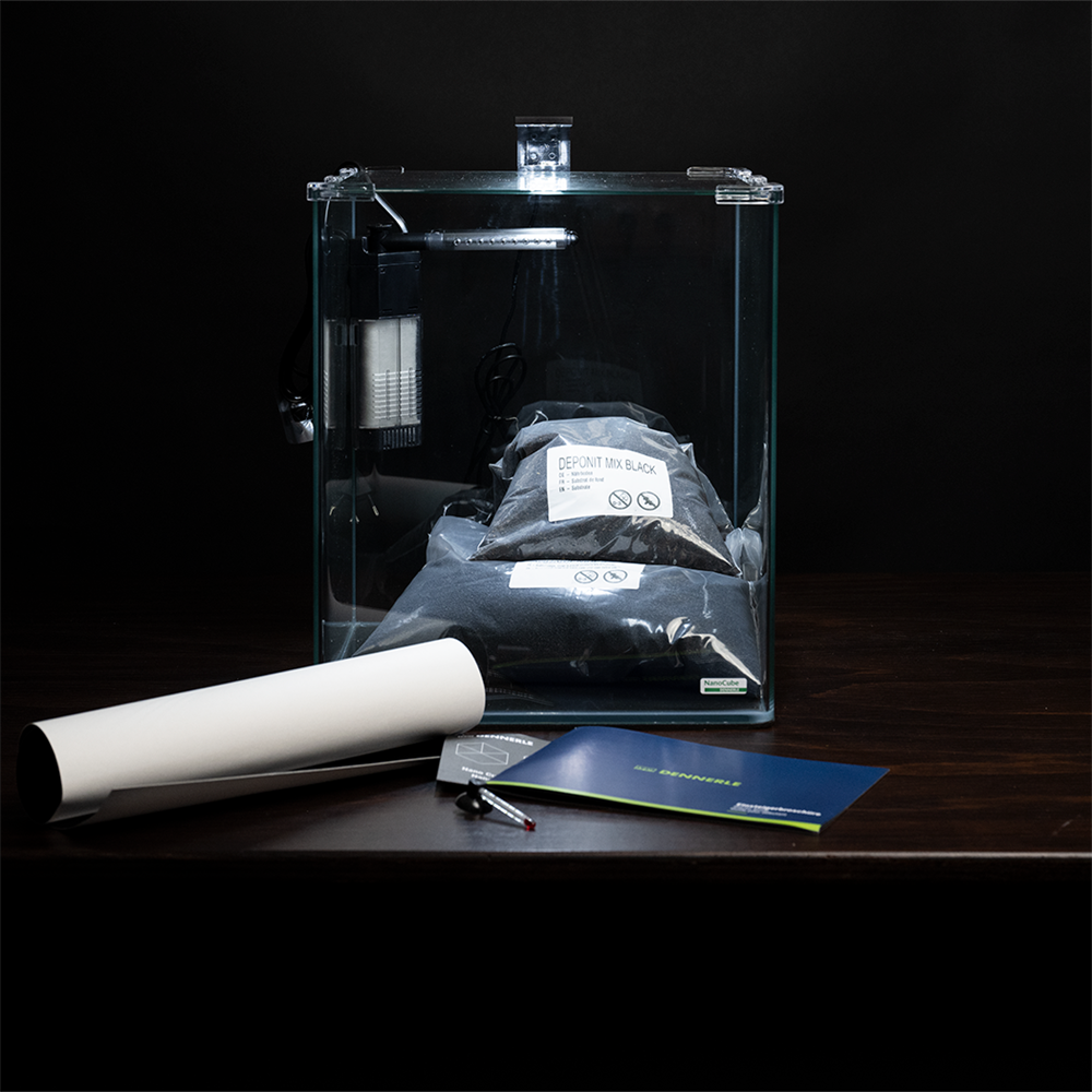 Dennerle Nano Cube Complete 30 литров (в комплекте фильтр,  светильник Chihiros C 251, питательная подложка , кварцевый грунт и термометр), передние углы скруглённые (передняя и боковые стенки из единого стекла) Den-3308 - фото 28927