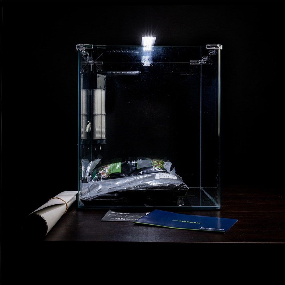 Dennerle Nano Cube Complete 60 литров (в комплекте фильтр,  светильник, питательная подложка , кварцевый грунт и термометр), передние углы скруглённые (передняя и боковые стенки из единого стекла) Den-3309 - фото 28933