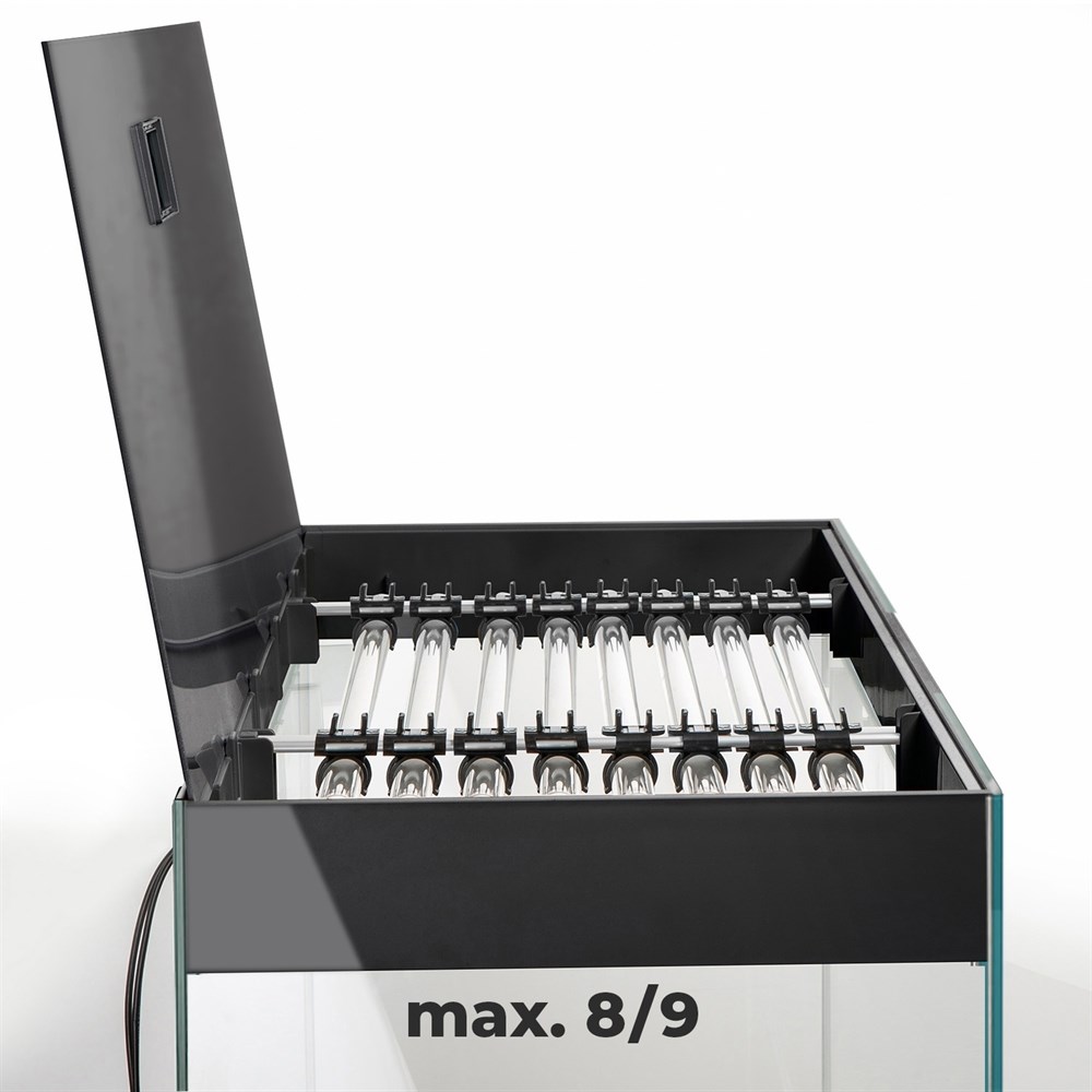 На фото - пример с установкой дополнительных светильников (приобретаются отдельно)