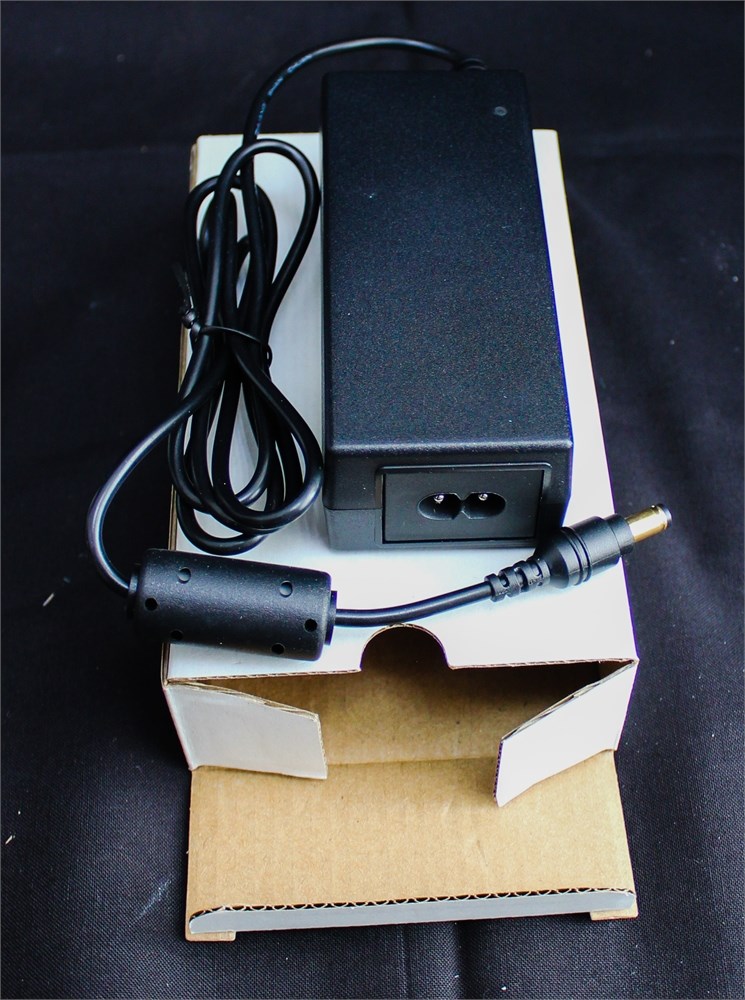 Блок питания, так как сам фильтр работает на постоянном токе.