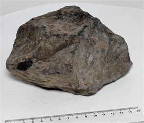 {{photo.Alt || photo.Description || 'Камень-эксклюзив Чёрный вулканический М (10-20 см) №18 - на фото актуальный камень, существует в единственном экземпляре'}}