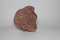 Бурый вулканический камень "M" №23(10-15 см) - пористый камень. На фото - именно тот камень, который вы получите PR-222506-23